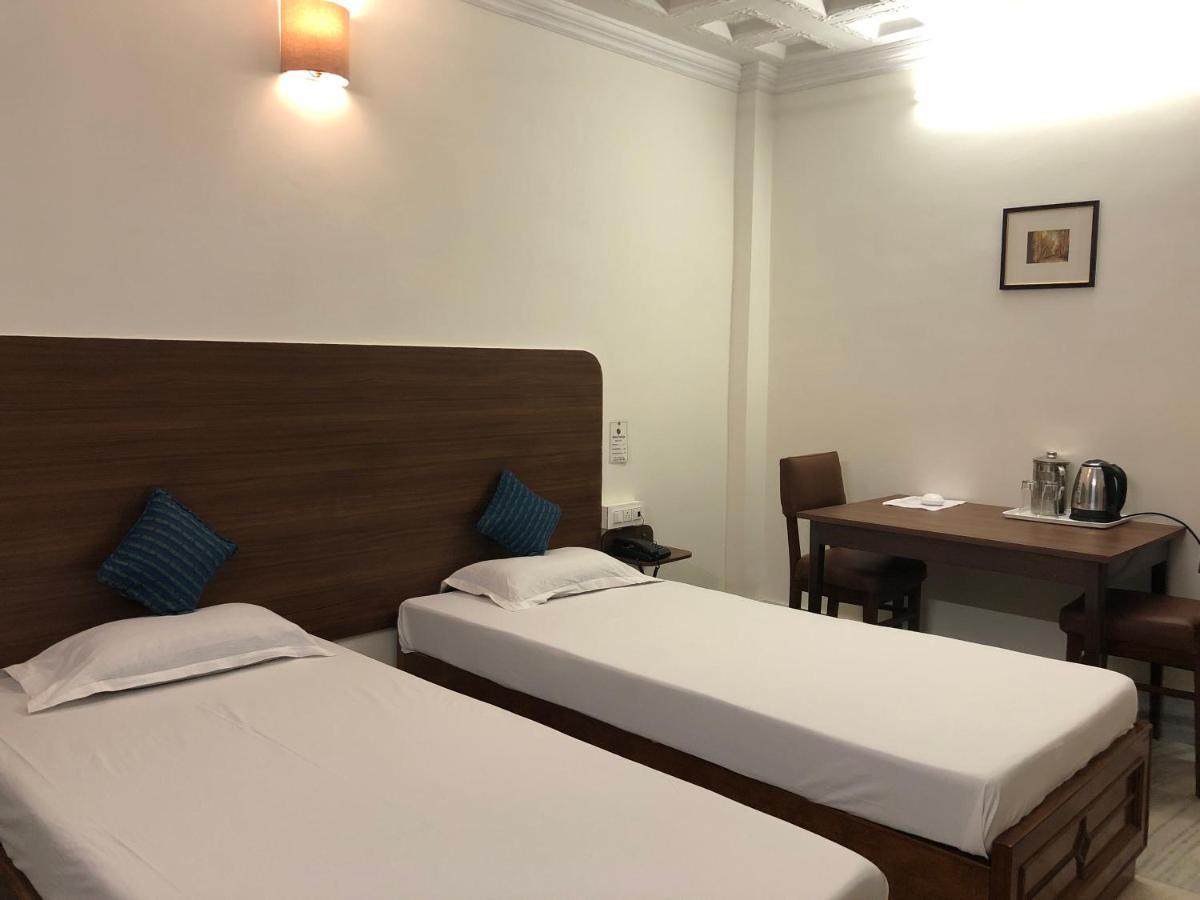 Hotel Saluja Siliguri Dış mekan fotoğraf