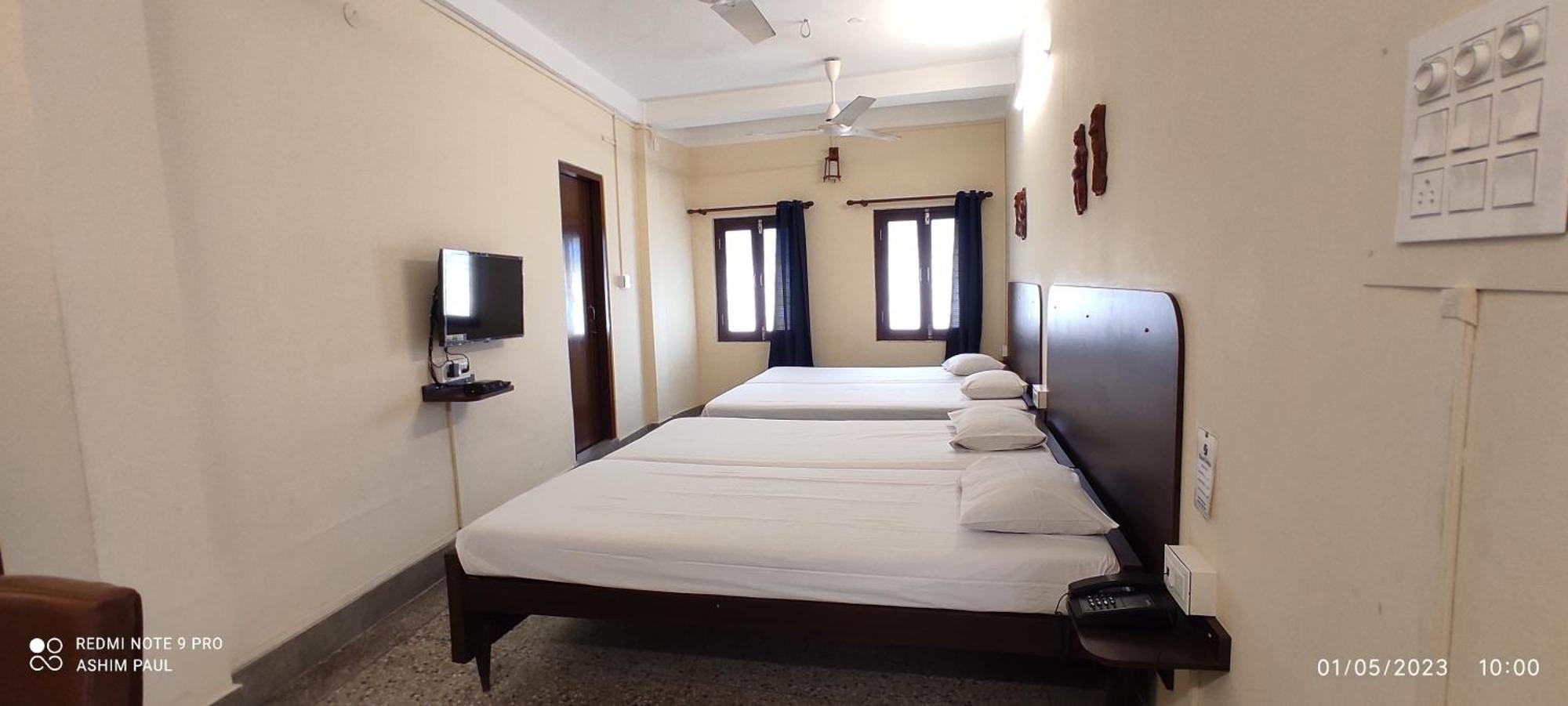 Hotel Saluja Siliguri Dış mekan fotoğraf